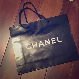 CHANEL paper shopping bag